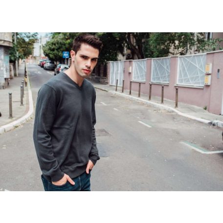 Férfi Pamut pulóver ,V-nyakú. OEKO-TEX® minősített.